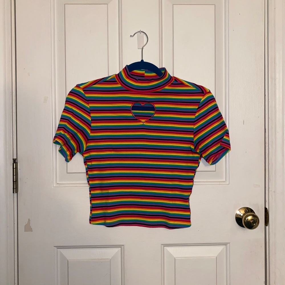 Top - Picture 2 of 4